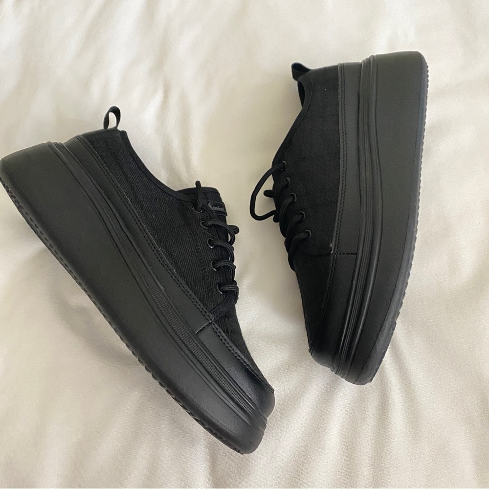 OrthoComfoot Black Platform Sneaker - Women, size 10 Eur 41